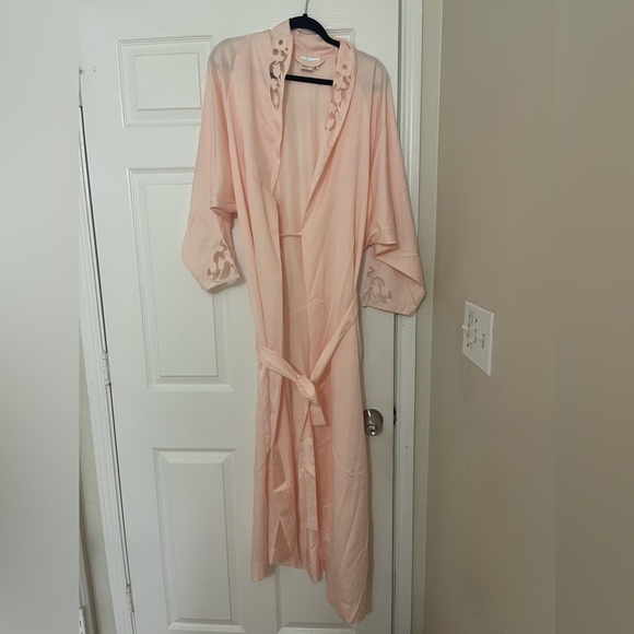 Eves Collections Nightgown - Picture 1 of 11